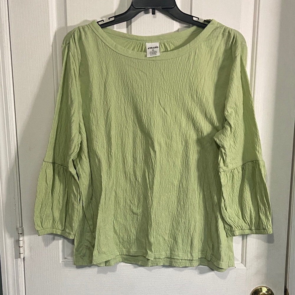 Light Green Crinkle 3/4 Sleeve Tunic
